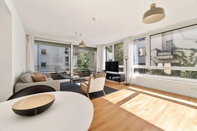 Hochwertige 2-Zimmer Wohnung in Mitte - voll möbliert — photo 1